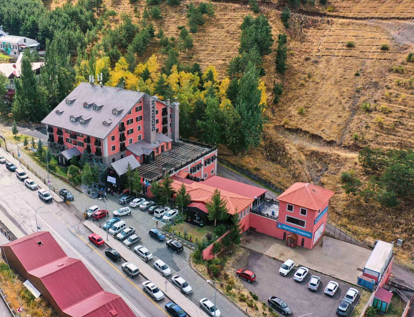 Dedeman Ski Lodge Davlumbaz Söndürme Sistemi Montajı